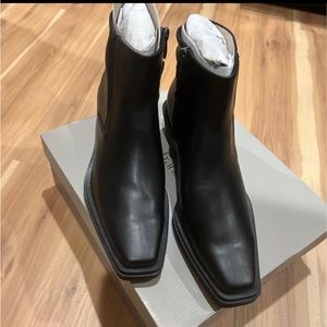 Franco Sarto boots NWT